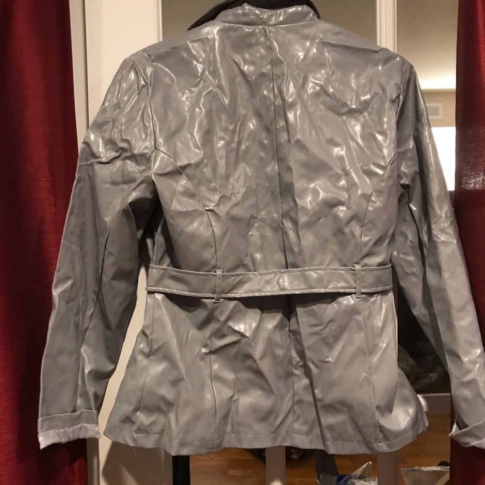 Outer Edge jacket - Picture 3 of 3